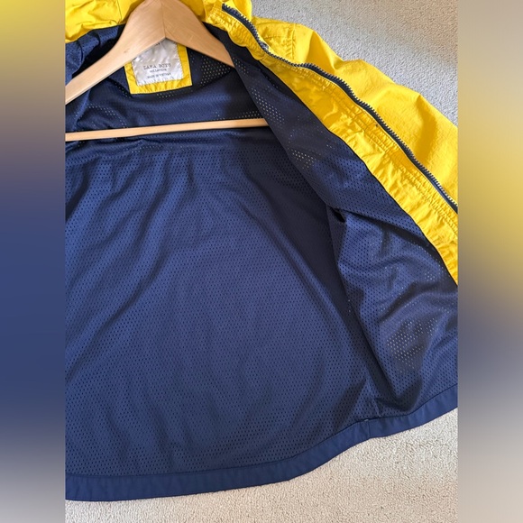 Kids autumn jacket with a hood, size 9, boys. Brand Zara. Like new. - Picture 6 of 10